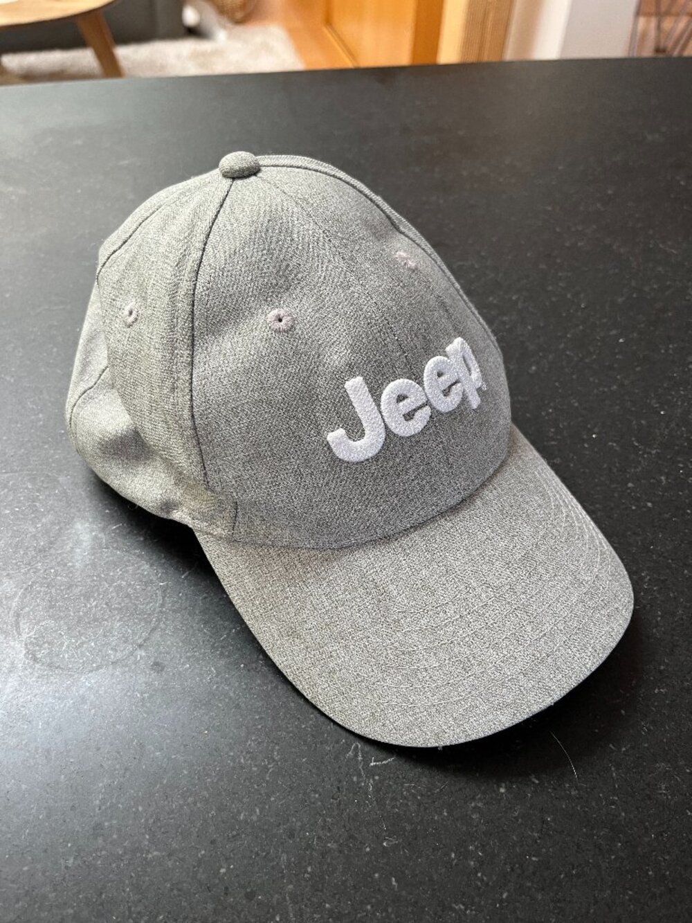 Unisex Heathered Gray Embroidered White Jeep Logo Baseball Cap EUC